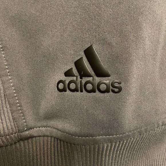 Adidas Men’s Gray 1/4 zip golf pullover vest - Picture 2 of 5